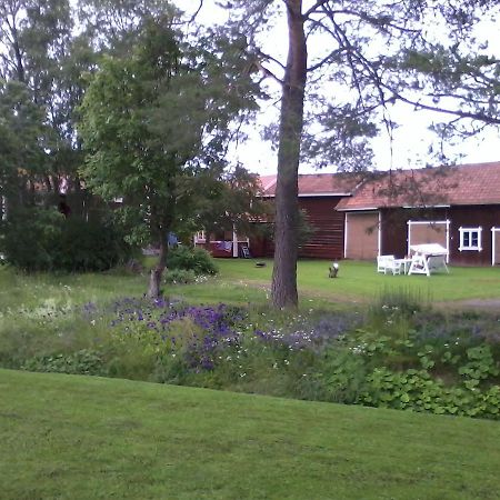 Draenggardens Stuga Pa Genuin Raettviksgard Boda  Eksteriør bilde